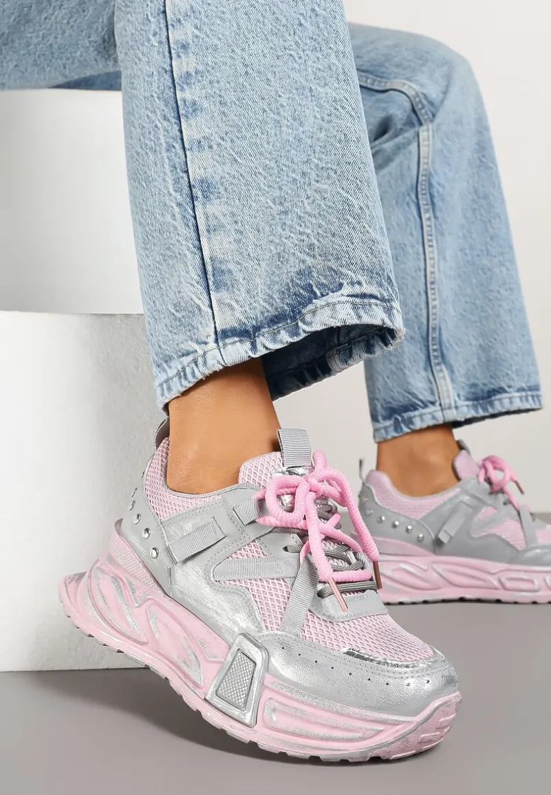 Różowo-Szare Sneakersy na Platformie z Ozdobnym Tłoczeniem Lurine
