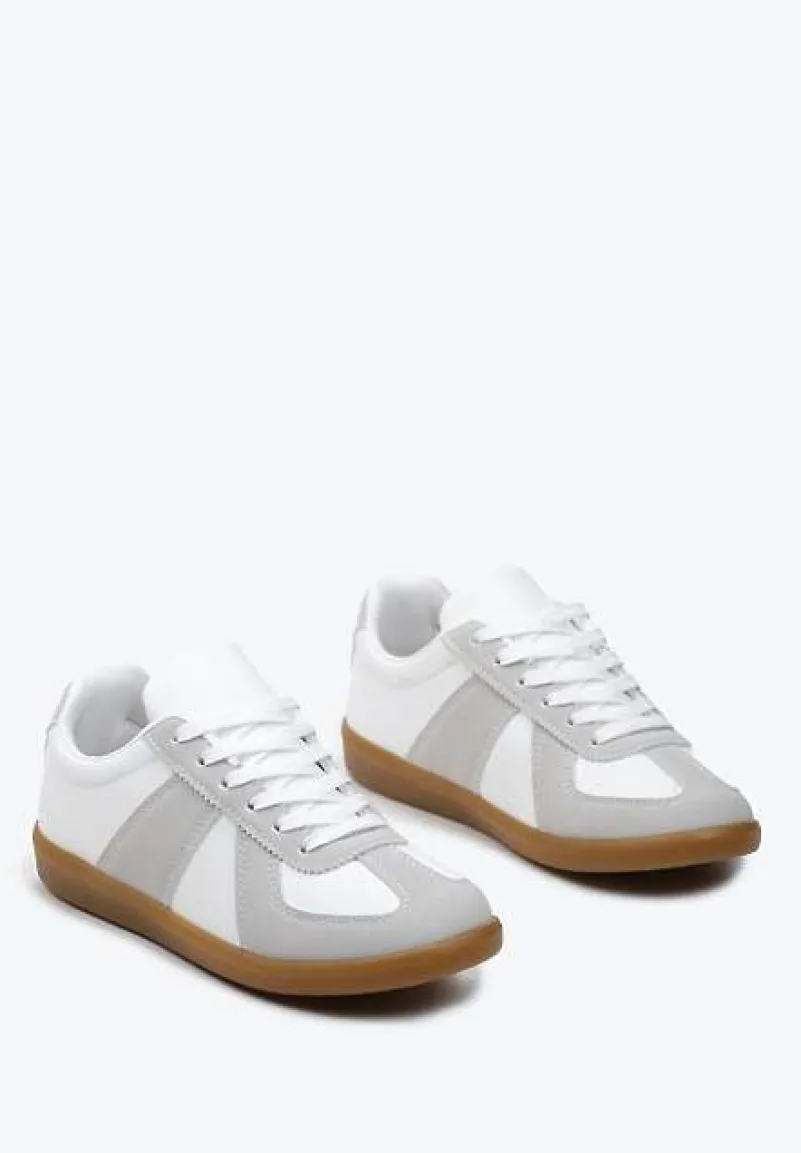 Szaro-Białe Sneakersy Tenisówki z Ozdobnymi Przeszyciami Sumina
