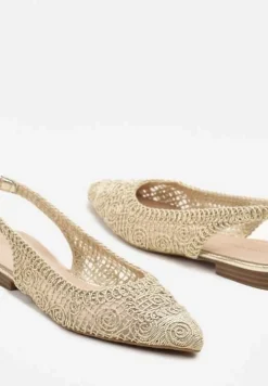 Złote Ażurowe Sandały Slingback ze Szpiczastym Noskiem Eridoria